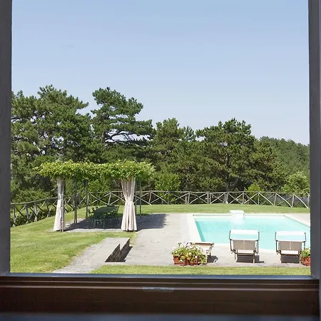 With Private Swimming Pool 别墅 Tredozio