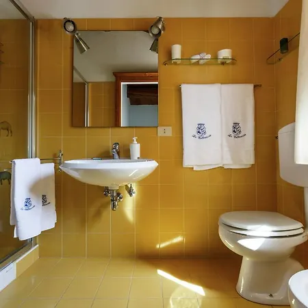 With Private Swimming Pool Villa Tredozio